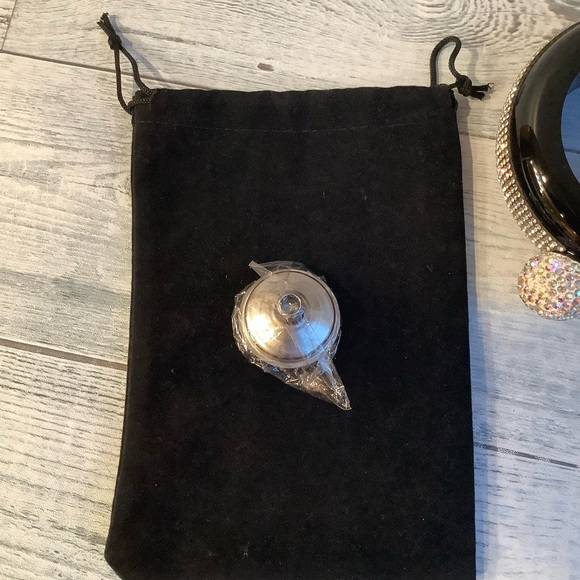 Hillside-Kit Bracelet Bangle Flask With Funnel. - Picture 6 of 9